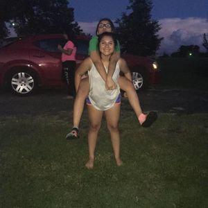 Meet your Posher, Ines